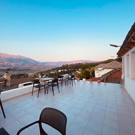 Vila Eri Gjirokastër Екстериор снимка