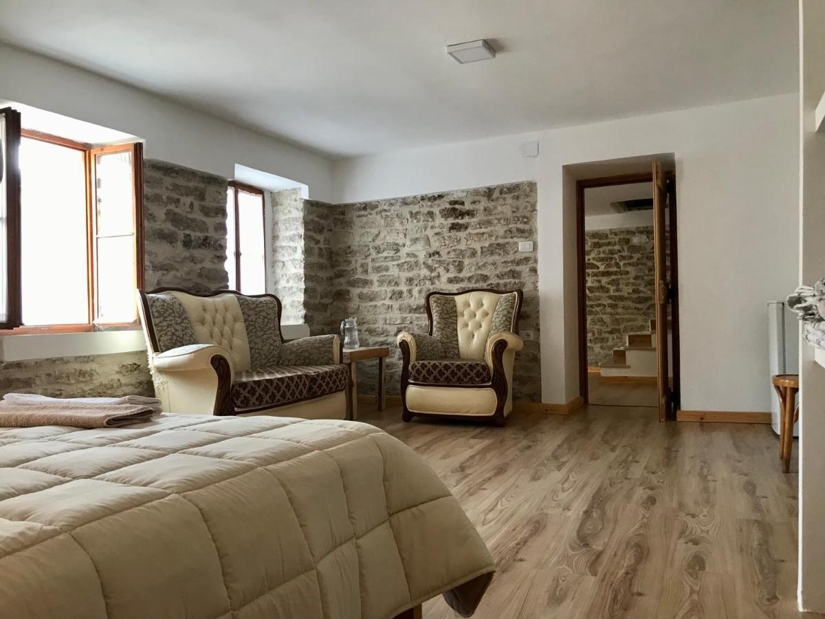 Vila Eri Gjirokastër Екстериор снимка