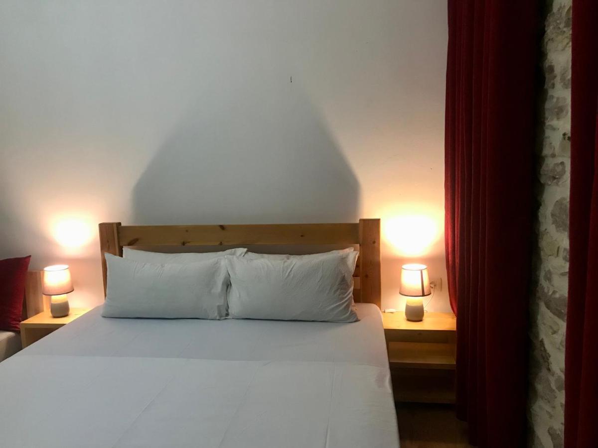 Vila Eri Gjirokastër Екстериор снимка