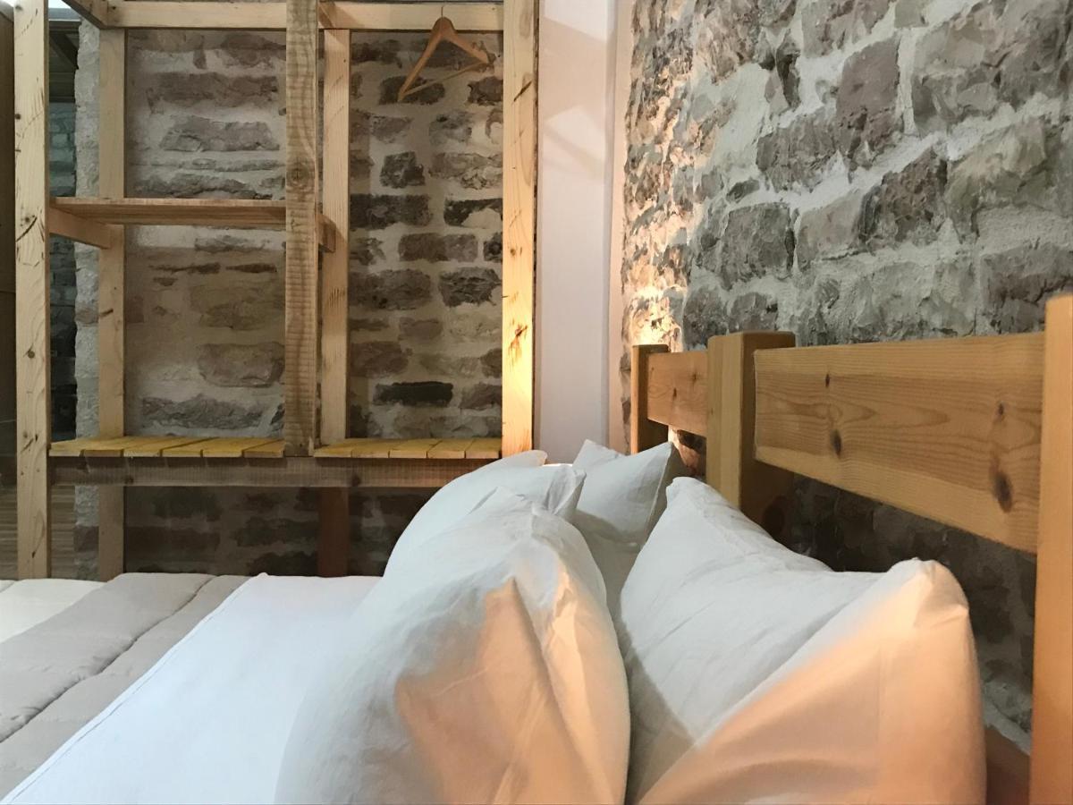 Vila Eri Gjirokastër Екстериор снимка