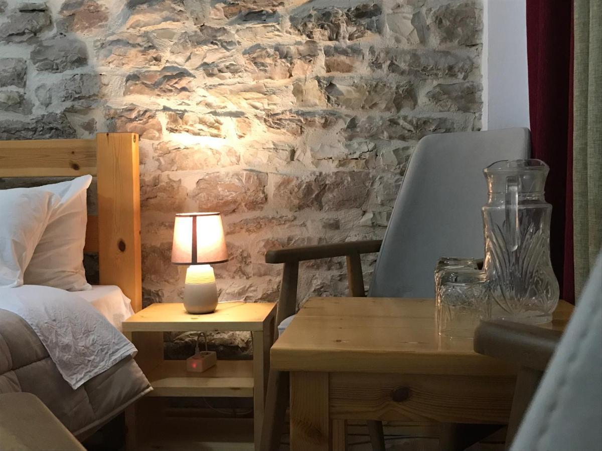 Vila Eri Gjirokastër Екстериор снимка