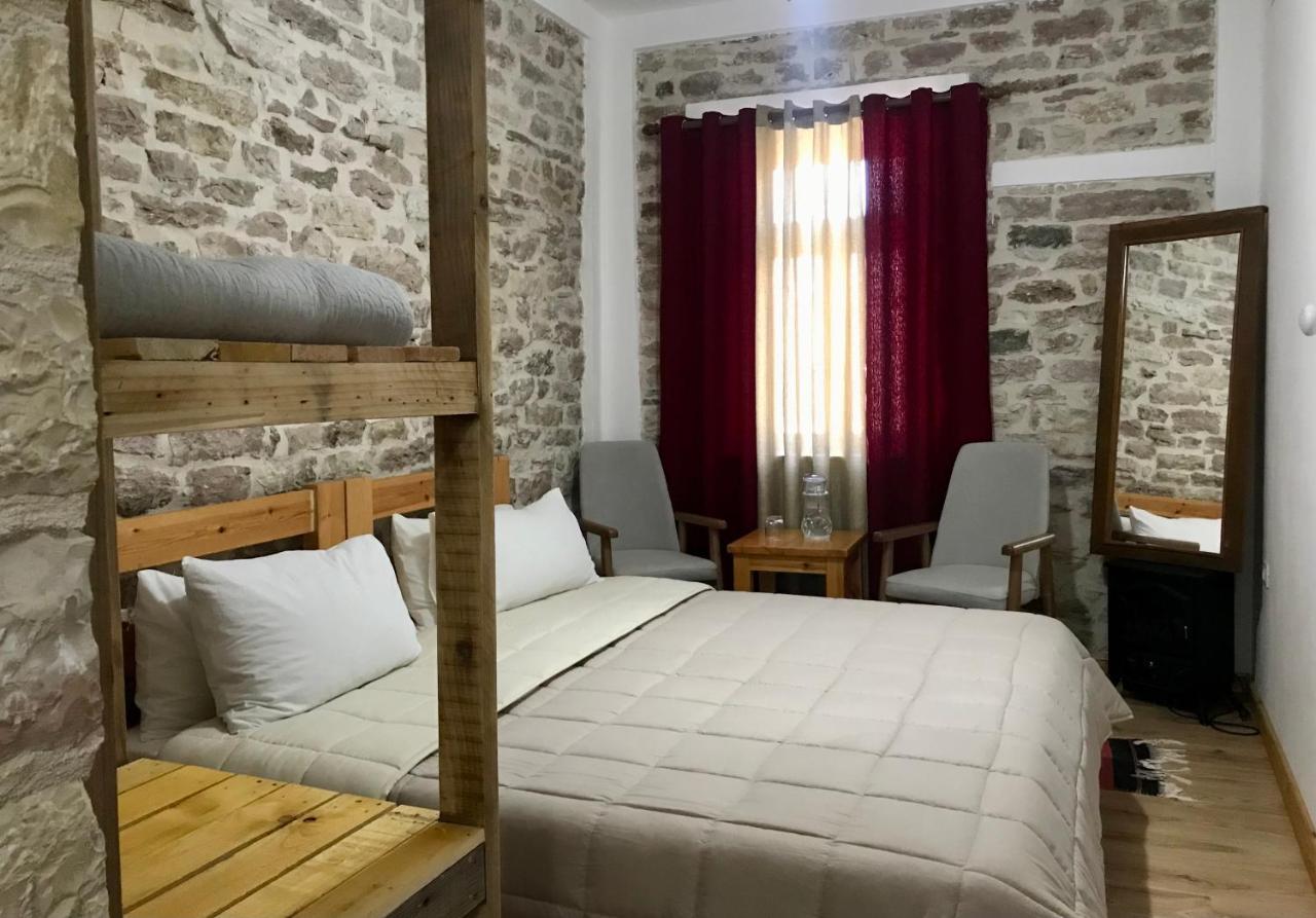 Vila Eri Gjirokastër Екстериор снимка