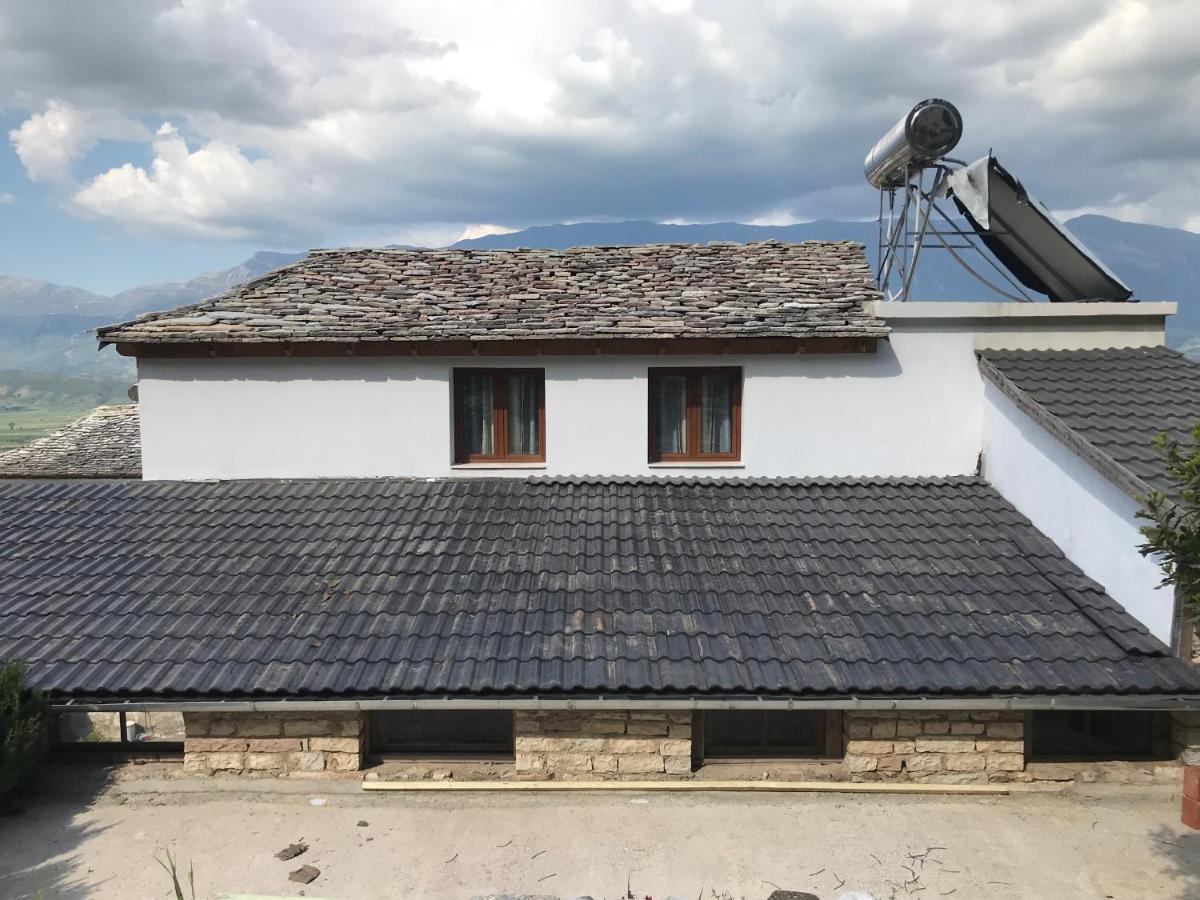 Vila Eri Gjirokastër Екстериор снимка