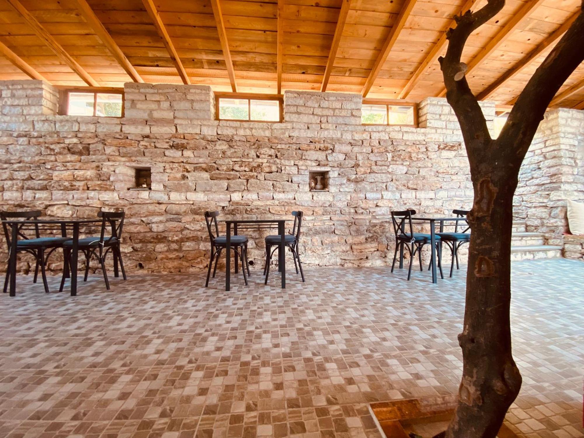 Vila Eri Gjirokastër Екстериор снимка