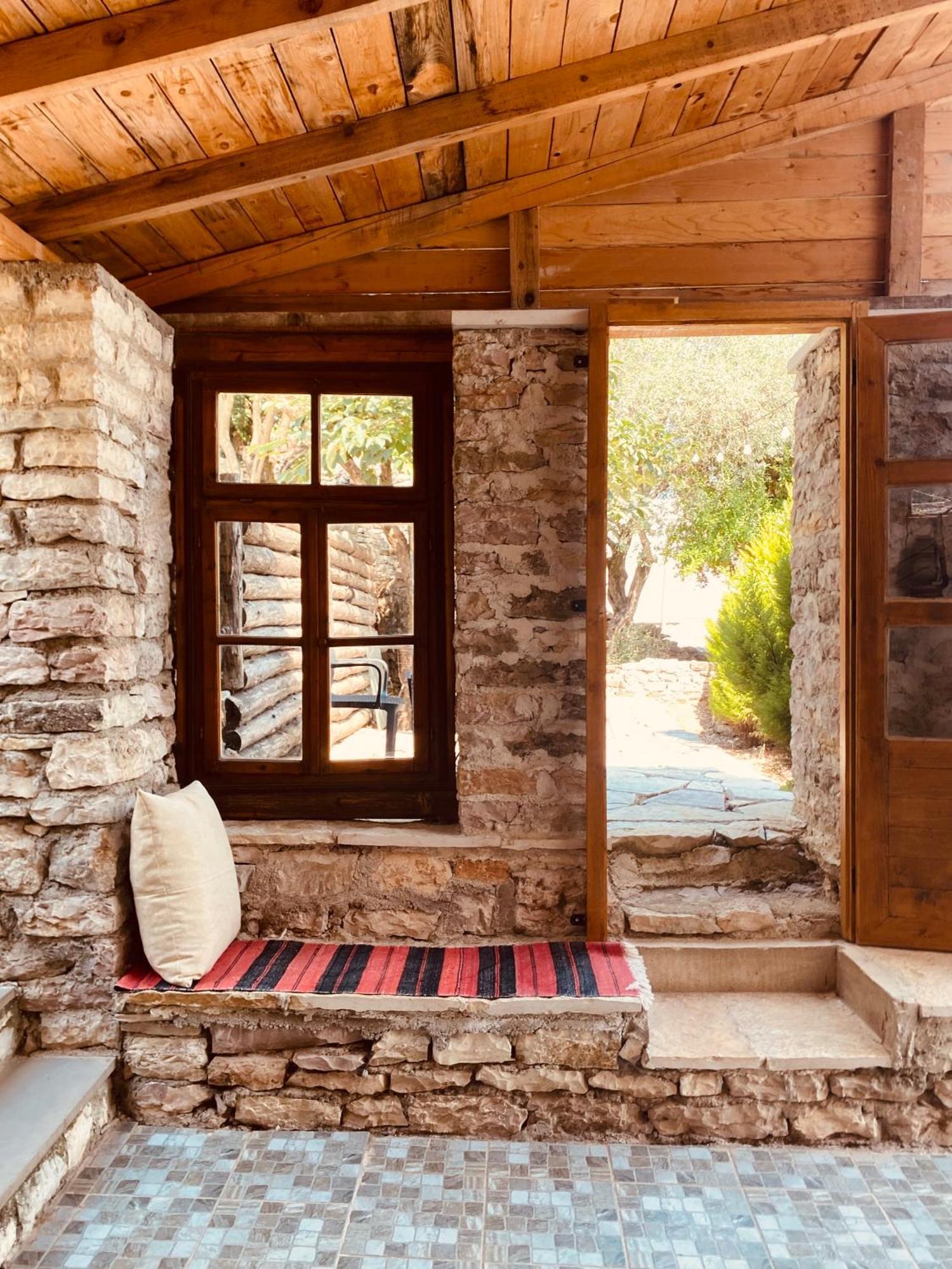 Vila Eri Gjirokastër Екстериор снимка