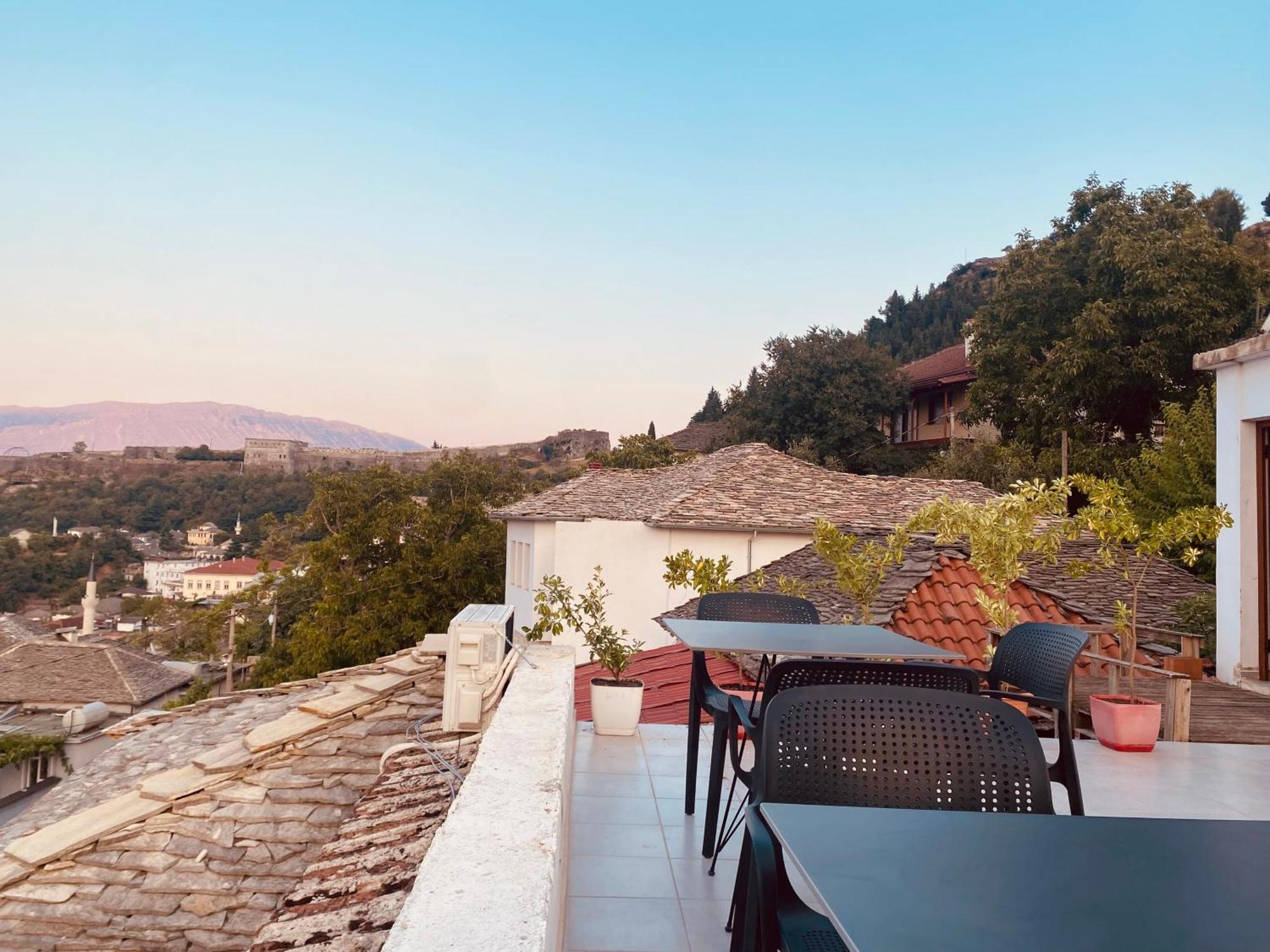 Vila Eri Gjirokastër Екстериор снимка