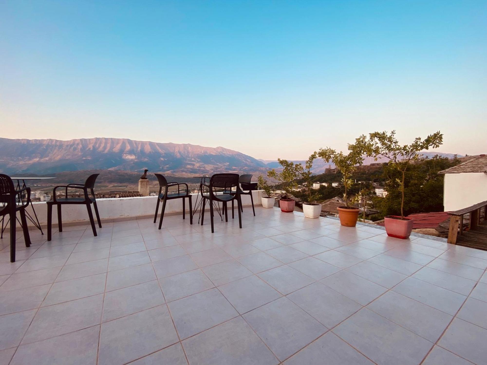 Vila Eri Gjirokastër Екстериор снимка